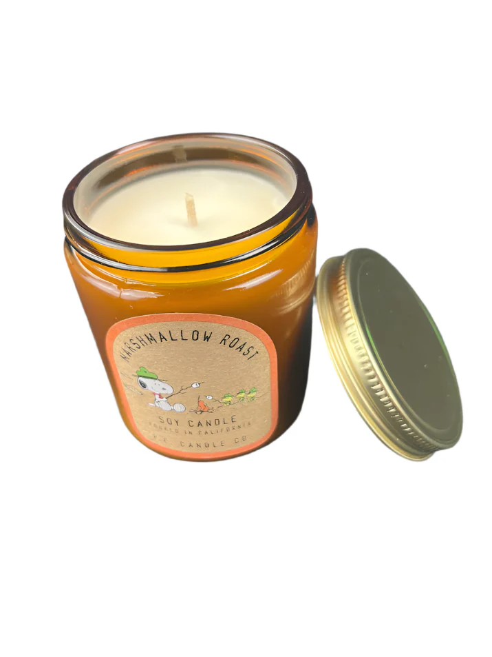 Peanuts Marshmallow Roast Soy Candle - Image 2
