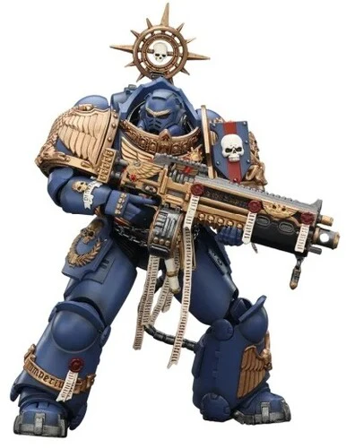 Warhammer 40K: Space Marine - Ultramarines: Heavy Relic Primus Armor with Heavy Relic Bolt Rifle 1/18 Action Figure